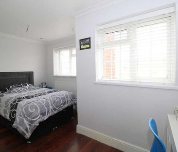 Chesterfield Road, Ashford, TW15 - Photo 5