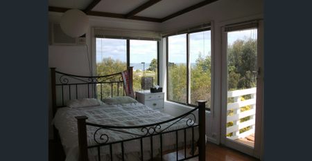 Bay views, walk to beach - Photo 4