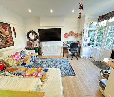 3 bedroom semi-detached house to rent - Photo 6