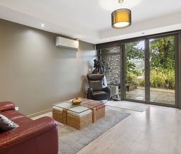 Sunny Secure and Serene - Photo 5