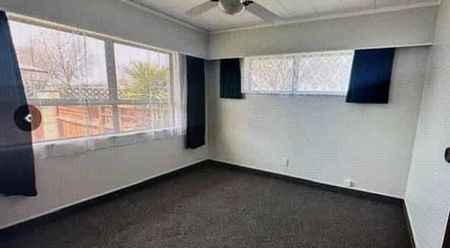 Spacious 3 Bedroom, Portsmouth Road - Photo 3