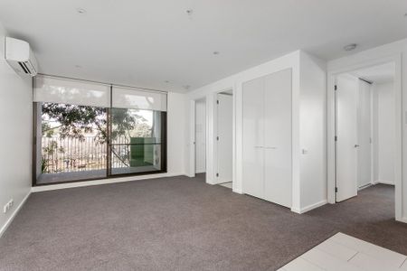 Lovely 2 Bedroom Apartment and only short walk to Chapel Street - Photo 3