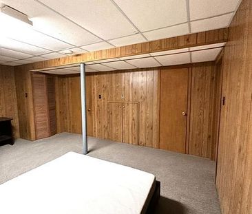 For Lease - 10 Harringay basement Crescent, Toronto, Ontario - Photo 4