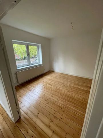 Zentrale Wohnlage: Gepflegte 3-Zimmer-Wohnung in Lübeck-St. Jürgen (Nähe Uni), Ratzeburger Allee - Photo 4