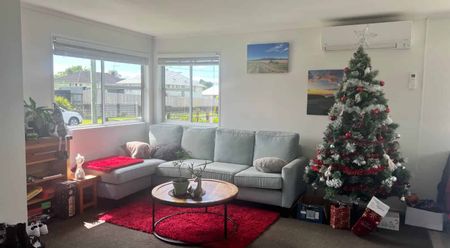 This property is perfect for family living. - Photo 2