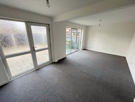 3 bedroom terraced house to rent - Photo 5