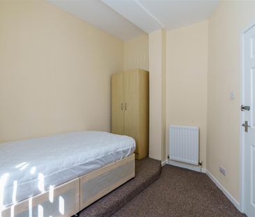 2 bed flat to rent in Sackville Road, Heaton, NE6 - Photo 6