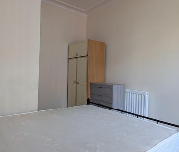 1 bedroom house of multiple occupation to rent - Photo 4