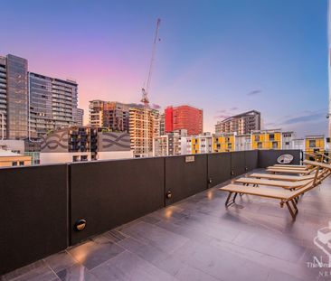 Two Bedroom Apartment in Prime Newstead Location - Photo 3