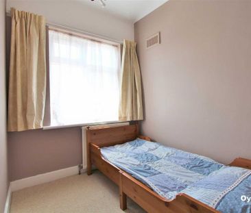 3 bedroom semi-detached house to rent - Photo 6