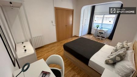 barcelona, Catalonia 08903 - Photo 4