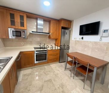 Alquiler de piso en Avenida de la Marina - Photo 2