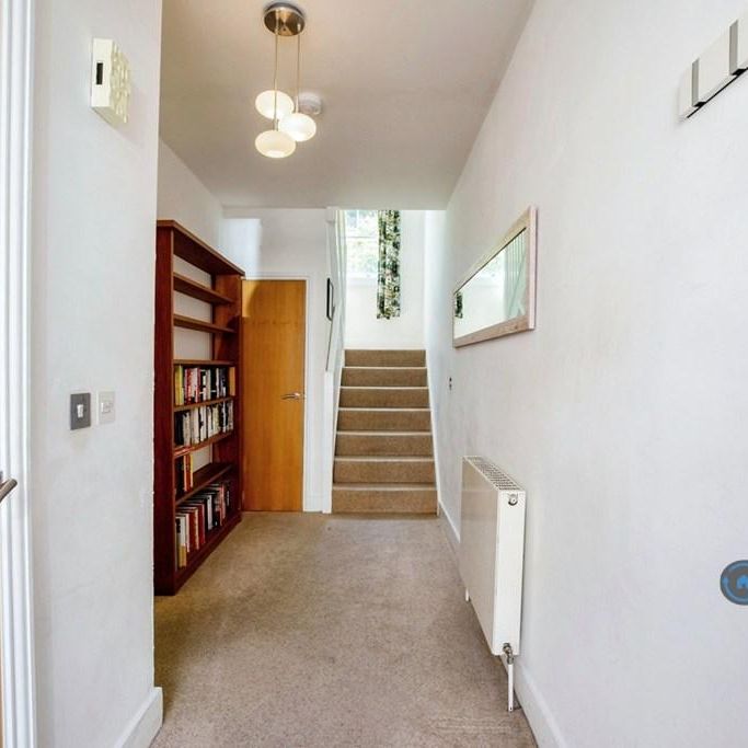 3 bedroom terraced house to rent - Photo 1