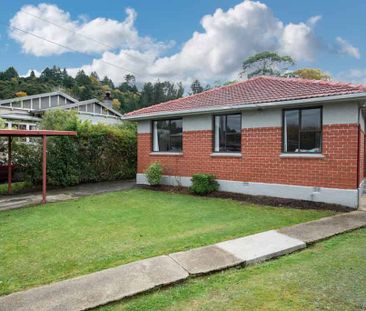 A refreshed decor and easy location! - Photo 2