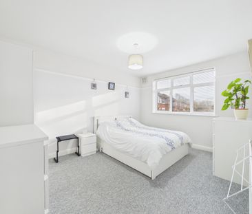 Glassmill Lane, Bromley, BR2, London - Photo 2