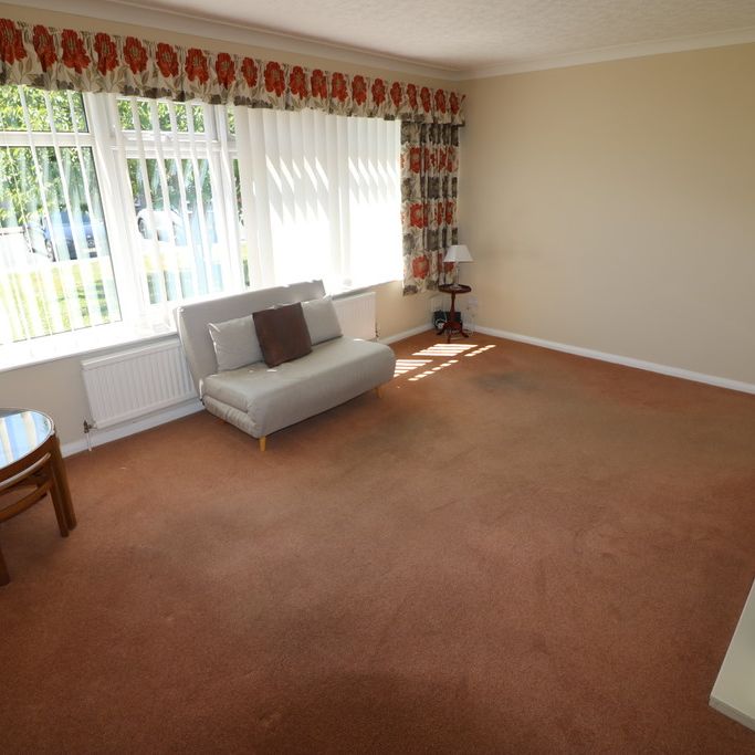Fulford Crescent, Willerby - Photo 1