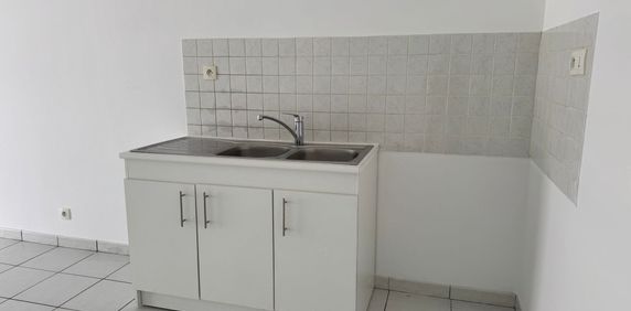 Location Appartement 1 pièce 41m² ST MARS LA JAILLE 44540 - Photo 2