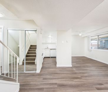 2200 Woodview Dr. SW, Calgary - Photo 4