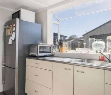 Charming 3-Bedroom Home for Rent â€“ Pets Welcome! - Photo 3