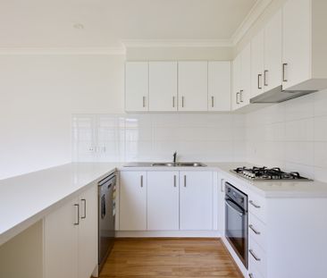 MODERN COMFORT & CONVENIENCE AWAITS!! - Photo 4