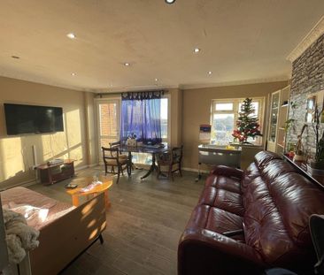 3 Bed Flat, Holly Lane, B66 - Photo 5