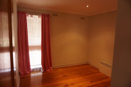 82 Greene Street, Macedon - Photo 5