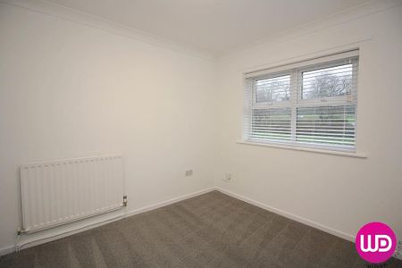 3 bedroom flat to rent - Photo 2