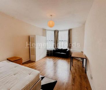 Arcadian Gardens, Wood Green, London, N22 - Photo 6