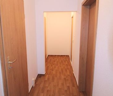 Einzug sofort möglich - 3-Raumwohnung mit Balkon - Photo 1