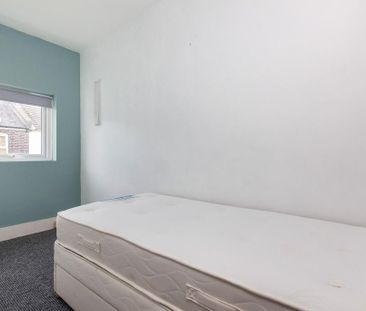 2 bedroom house to rent - Photo 1