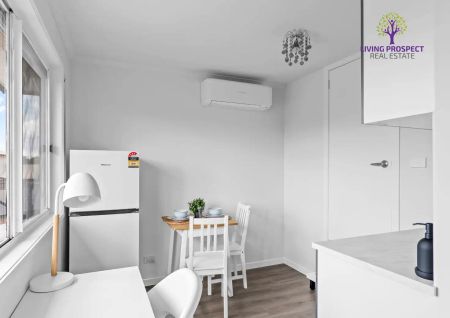 “Rooms For Rent! - All utilities are provided” - Photo 2