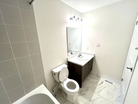 For Lease - 400 Newman Drive Unit# 49, Cambridge, Ontario - Photo 2