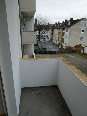 Helle Wohnung mit Balkon und Tageslichtbad mitten in Boelerheide sucht neue Mieter ! - Photo 3