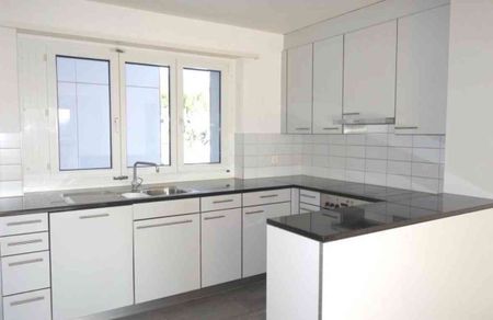 4.5 Zimmer, 82 m², 7. Stock - Photo 2