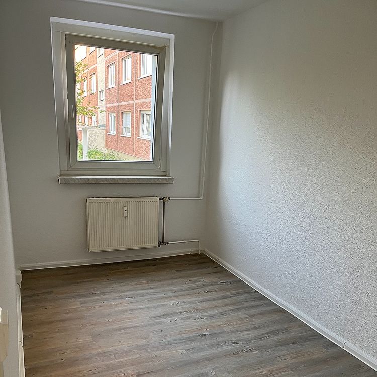 Erdgeschosswohnung bald frisch saniert - Foto 1