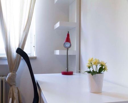 Via Marcantonio Colonna, Milan, Lombardy 20149 - Photo 5