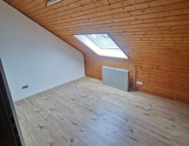 Gemütliche Dachgeschosswohnung in Alzenau-Michelbach - Photo 1