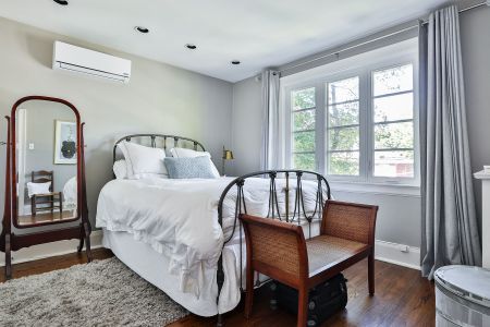 For Lease - 214 Dinnick Crescent, Toronto, Ontario - Photo 2