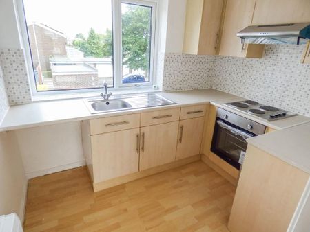 2 bed upper flat to rent in NE23 - Photo 5