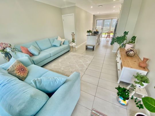 Lighthouse Beach Townhouse - Ducted Air Conditioning - Photo 1