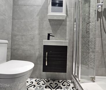 Studio Flat, London, SE6 - Photo 4