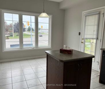 For Lease - 309 Monarch Avenue, Ajax, Ontario - Photo 4