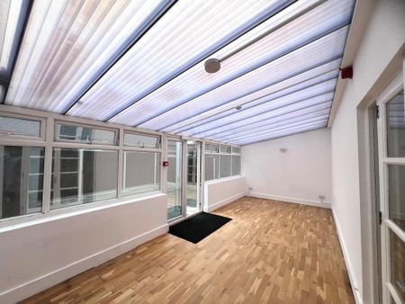 6 bedroom semi-detached house to rent - Photo 3