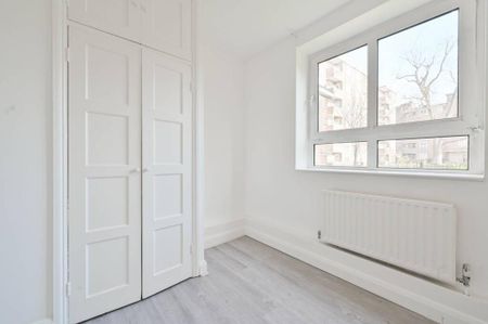 4 bedroom flat to rent - Photo 2