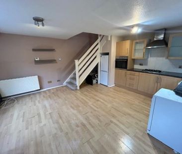 Berkeley Close, Abbots Langley, Hertfordshire - Photo 3