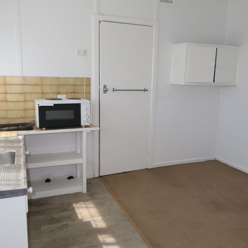 CBD LOCATION! - Photo 1