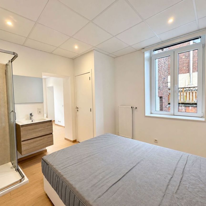 Appartement te huur in Liège voor € 620 met 1 slaapkamer - Photo 1