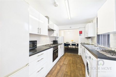 1 bedroom in a house share to rent - Photo 4