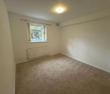 2 bedroom ground floor flat to rent - Photo 3