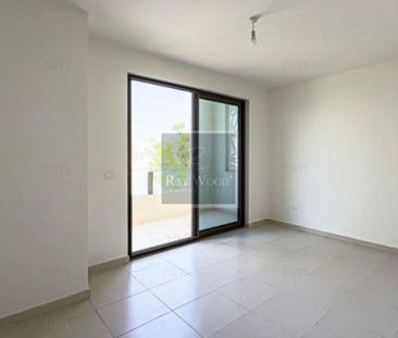 Type A | Vacant| Good condition | Spacious lay out - Photo 1